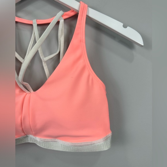 Under Armour Pink Strappy Athletic Workout Sports Bra Medium - Picture 3 of 6